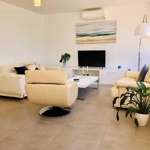 Siriana 101, 001 , Benalmádena España