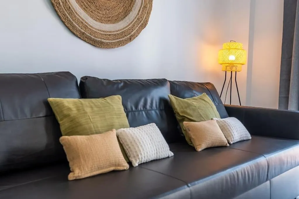 Lxr La Perla Renovated 2Hab. Apt بينالماذينا شقة