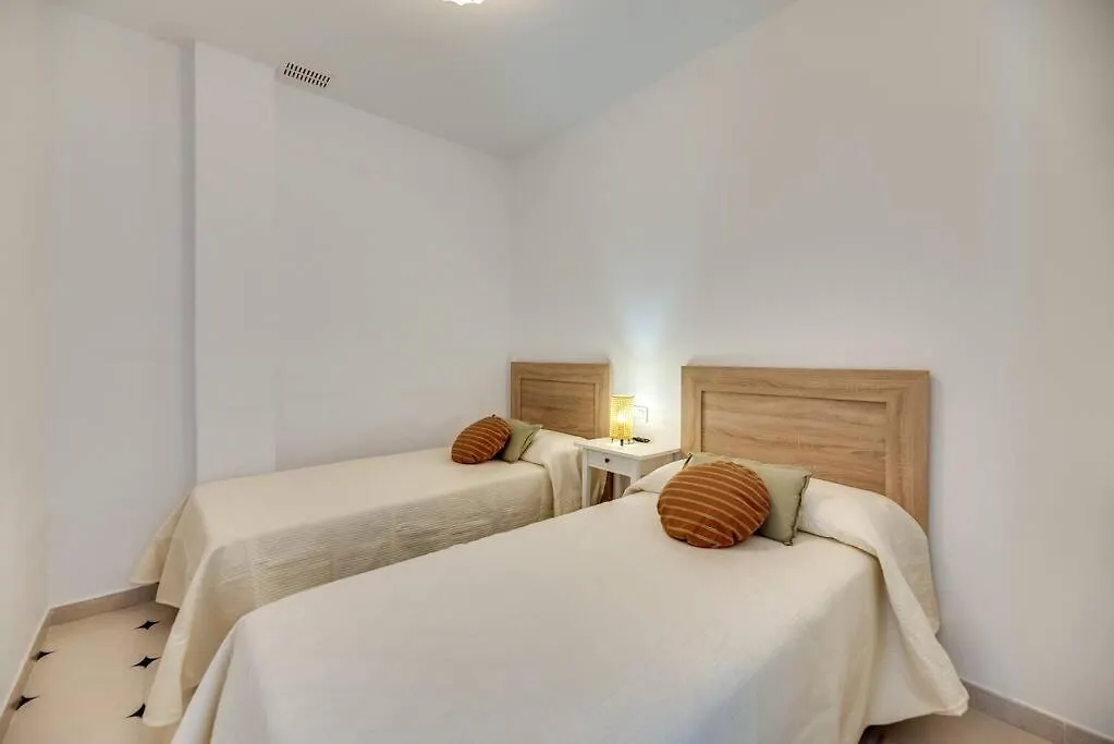 Lxr La Perla Renovated 2Hab. Apt بينالماذينا 0*,
